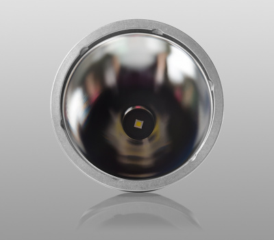 Поисковый фонарь Armytek Barracuda